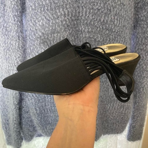 Black Mules with 2.5 in heel Mootsies Tooties 6 - Picture 4 of 5
